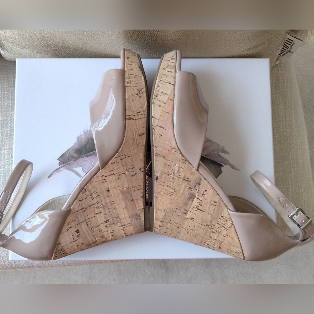 Jessica Simpson Wedge Sandal - Picture 10 of 16